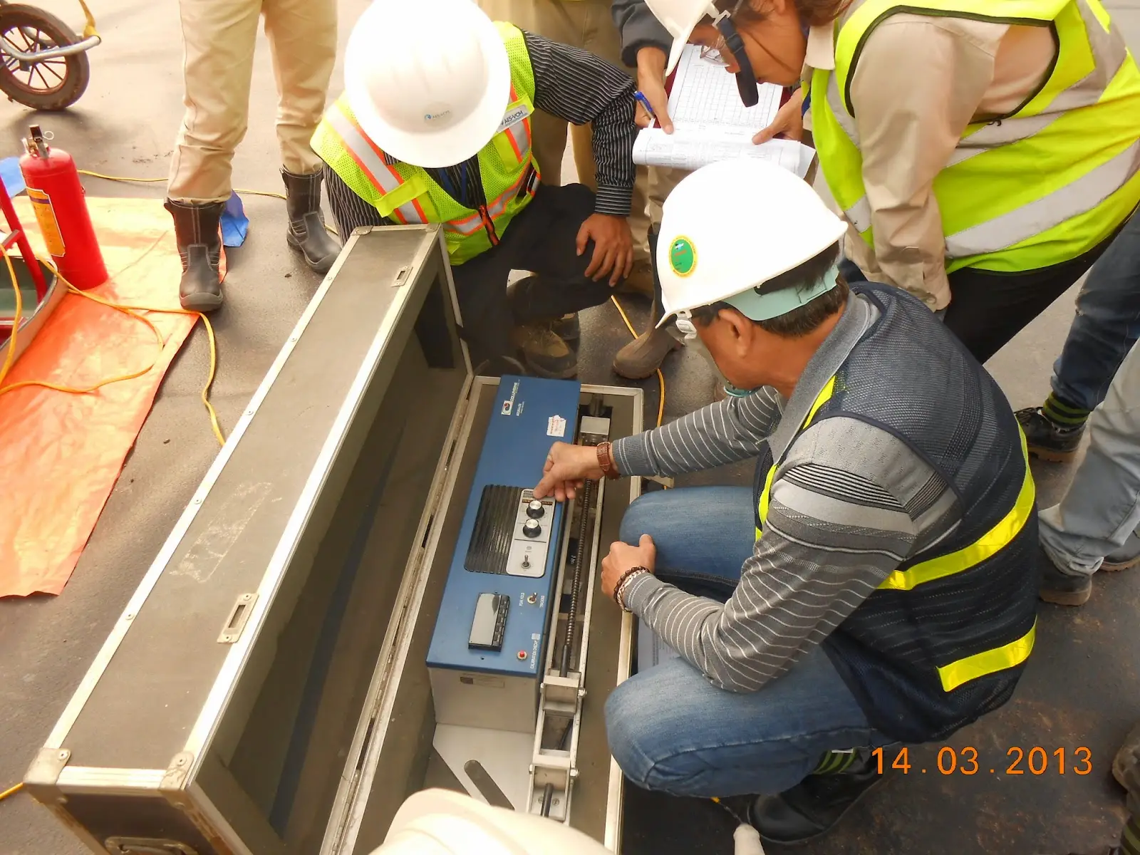 Kiểm tra mẫu đường hàn HDPE tại công trình