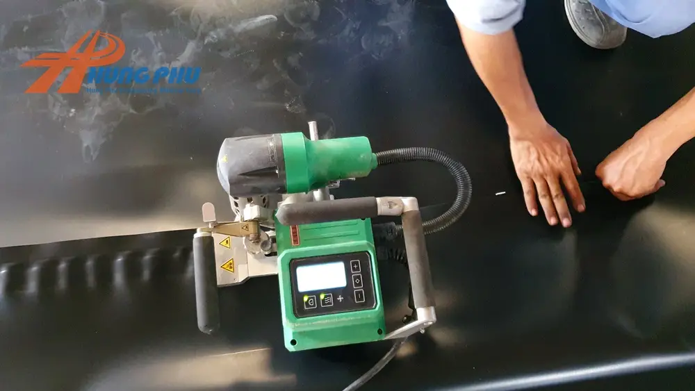 Kích thước bạt HDPE ảnh hưởng gì đến thi công lắp đặt?