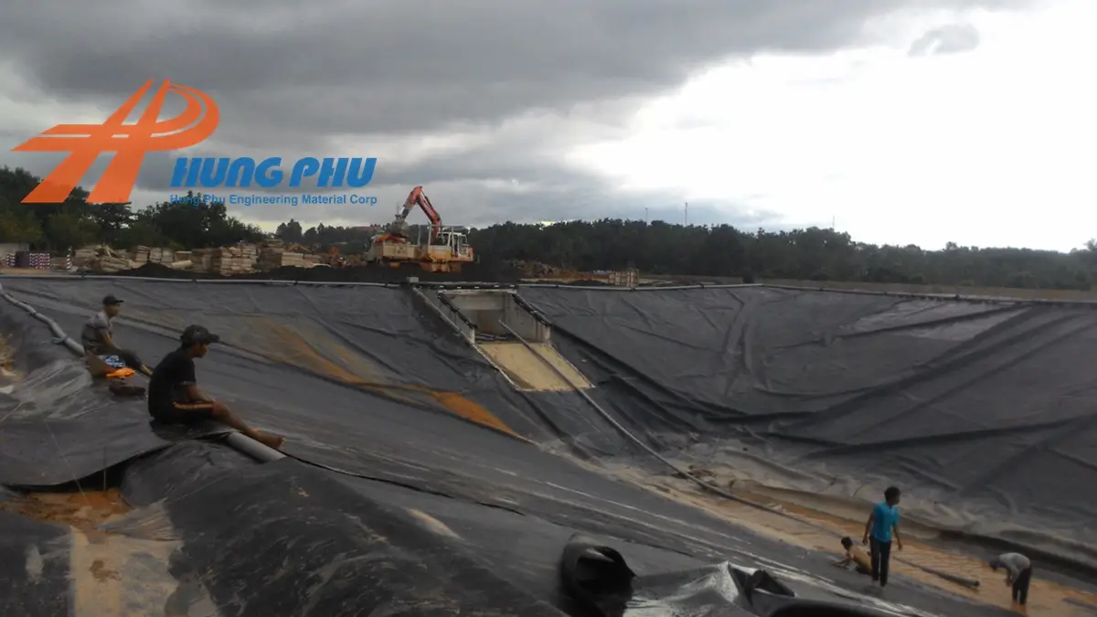 Bạt nhựa HDPE lót hầm biogas Giải pháp tối ưu cho xử lý chất thải và năng lượng sạch 10 Bạt nhựa HDPE lót hầm biogas Giải pháp tối ưu cho xử lý chất thải và năng lượng sạch