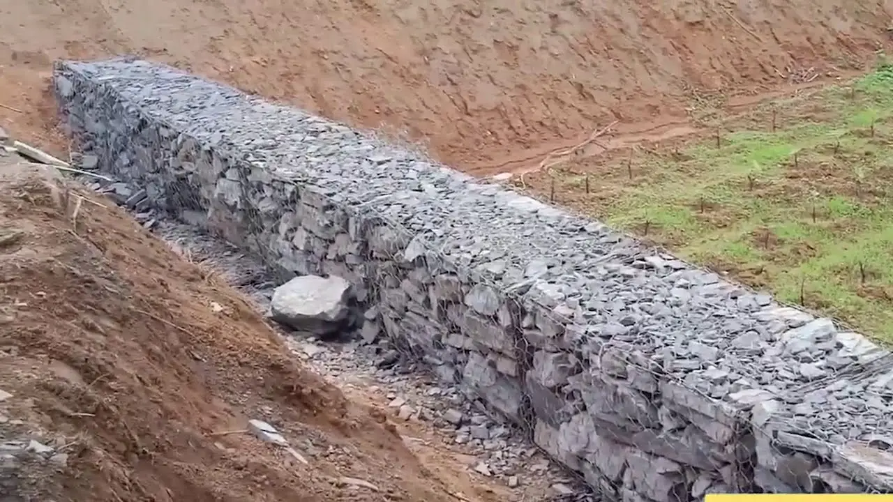 Báo giá rọ đá hộc và giải pháp tường chắn trọng lực chống sạt lở đất ở Việt Nam
