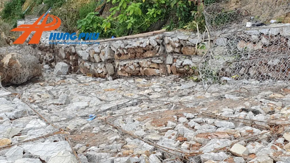 Báo giá rọ đá hộc và giải pháp tường chắn trọng lực chống sạt lở đất ở Việt Nam