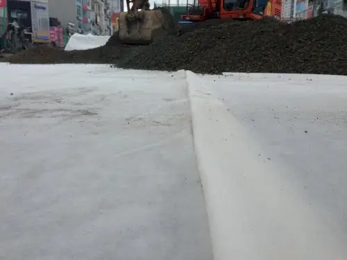 Vải Địa Kỹ Thuật TS30 sợi dài liên tục cho các tính năng nổi trội trong phân cách lớp vật liệu