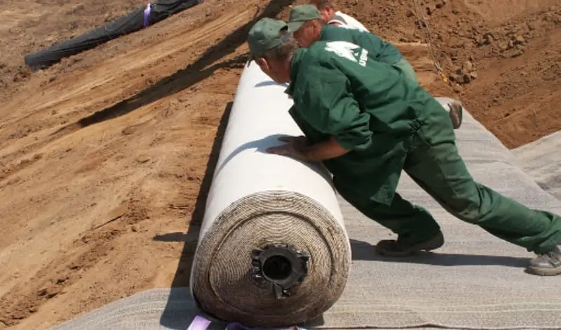 Màng chống thấm Bentonite nhập khẩu và giải pháp thay thế bạt HDPE