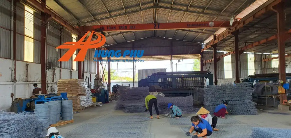 Lưới rọ đá kết hợp cùng túi vải địa kỹ thuật trong công tác kè mềm chống xói mòn