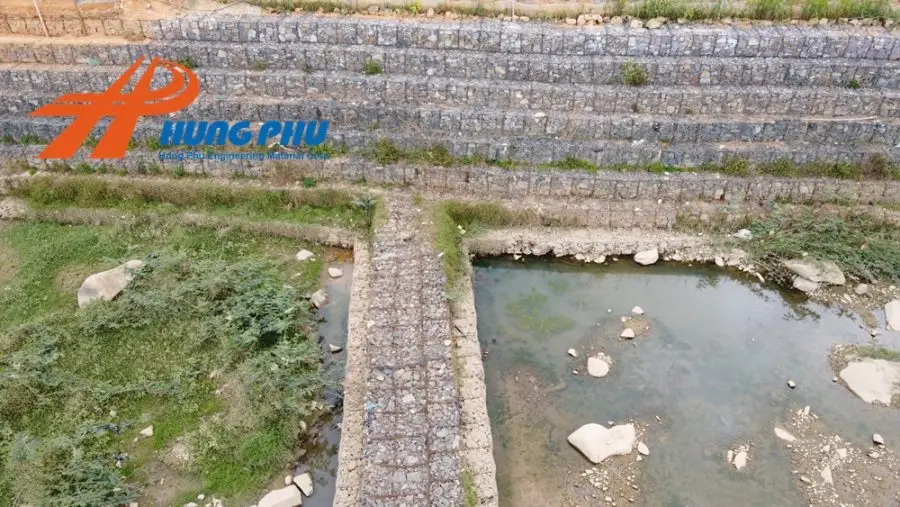 thi công kè rọ đá