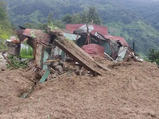 Sạt lở đất Nguyên nhân và tác động