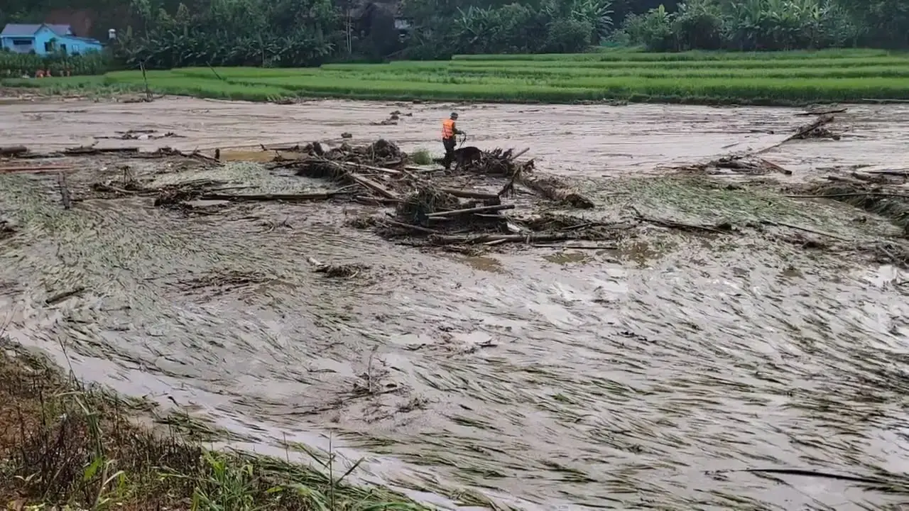 Sạt lở đất các tỉnh miền núi phía Bắc do bão Yagi gây ra - Hậu quả nặng nề và cứu hộ khẩn cấp