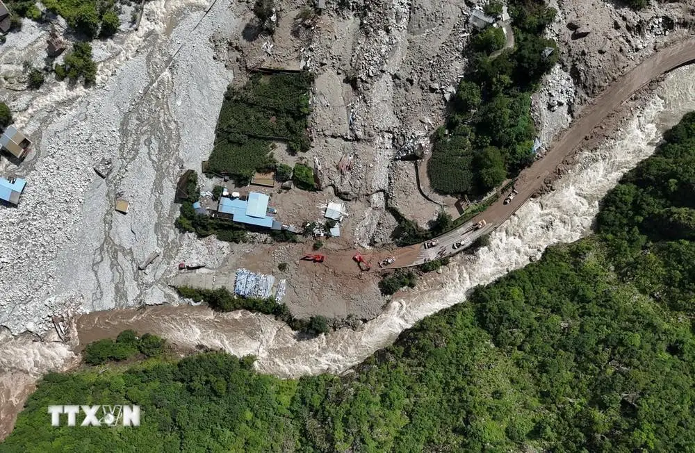 Chuyên gia 'hiến kế' cách bảo vệ bờ dốc, chống lũ quét tại Việt Nam