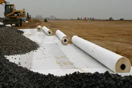 Vải Địa Kỹ Thuật APT 12 - Giải Pháp Hoàn Hảo Cho Nền Móng