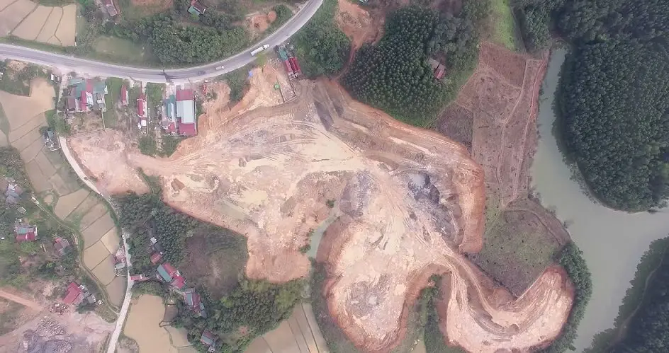 Đất Chảy Là Gì ? Hiểu Rõ Về Hiện Tượng Tự Nhiên Này Và Những Ảnh Hưởng Đến Cuộc Sống Đất Chảy Là Gì ? Hiểu Rõ Về Hiện Tượng Tự Nhiên Này Và Những Ảnh Hưởng Đến Cuộc Sống