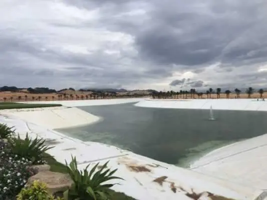 Bạt HDPE Màu Trắng Giải Pháp Không Thể Thiếu Trong Nhiều Lĩnh Vực