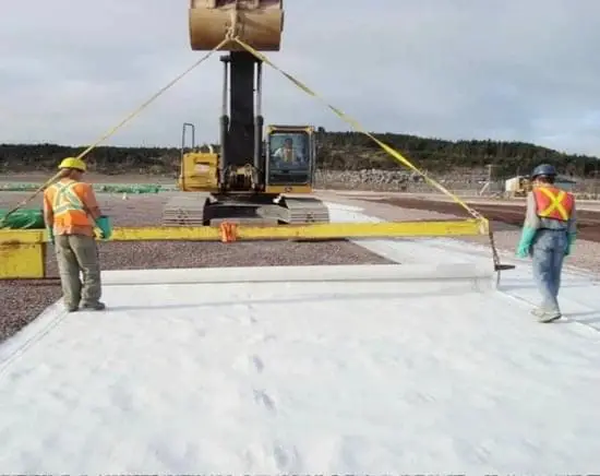 Vai trò và ứng dụng của vải địa kỹ thuật dệt trong công trình xây dựng