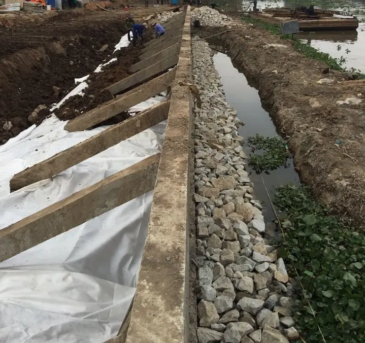 Trải Vải Địa Kỹ Thuật Dưới Nước