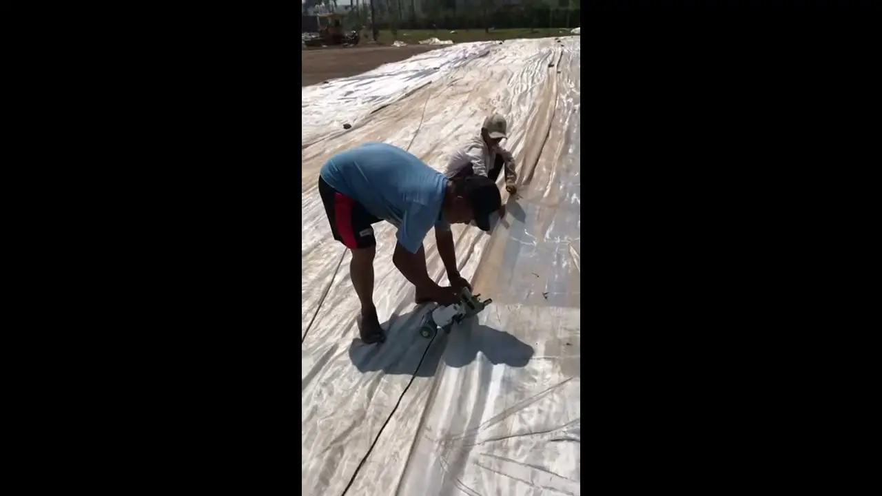 Trải Vải Địa Kỹ Thuật Dưới Nước