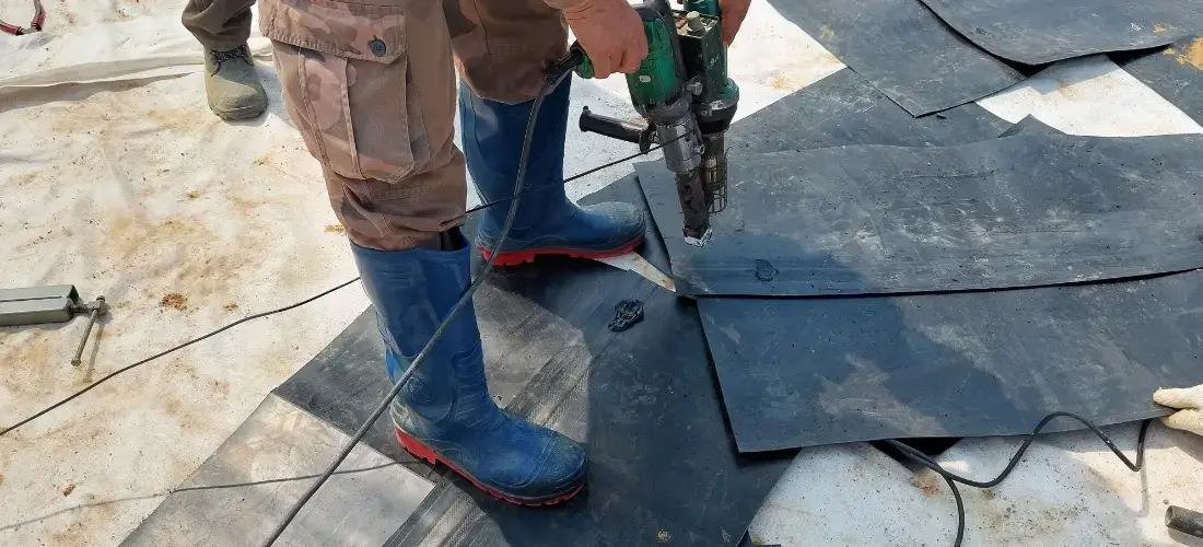 Màng Lót HDPE Giải Pháp Chống Thấm Toàn Diện, Nâng Tầm Công Trình & Phát Triển Bền Vững 19 Màng Lót HDPE Giải Pháp Chống Thấm Toàn Diện, Nâng Tầm Công Trình Phát Triển Bền Vững