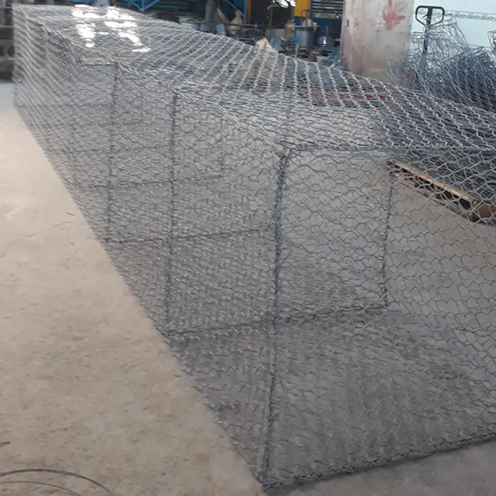 Nhân Công Xếp Rọ Đá Trong Xây Dựng Hiện Đại