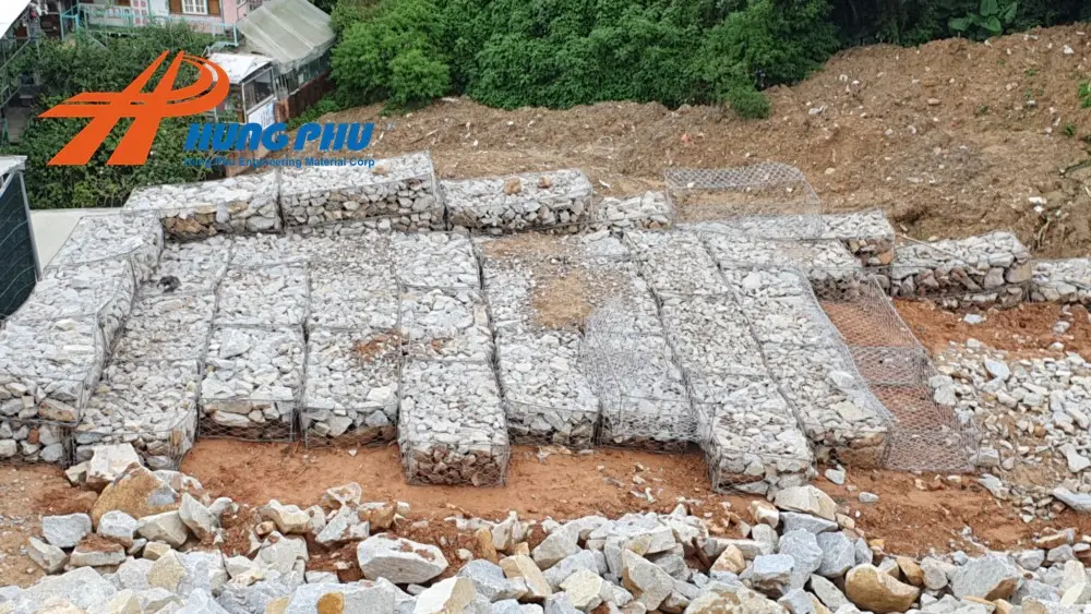 Quy cách xếp rọ đá hiệu quả và an toàn trong xây dựng công trình Nghệ Thuật Xếp Rọ Đá - Bí Quyết Kỹ Thuật Chuyên Sâu