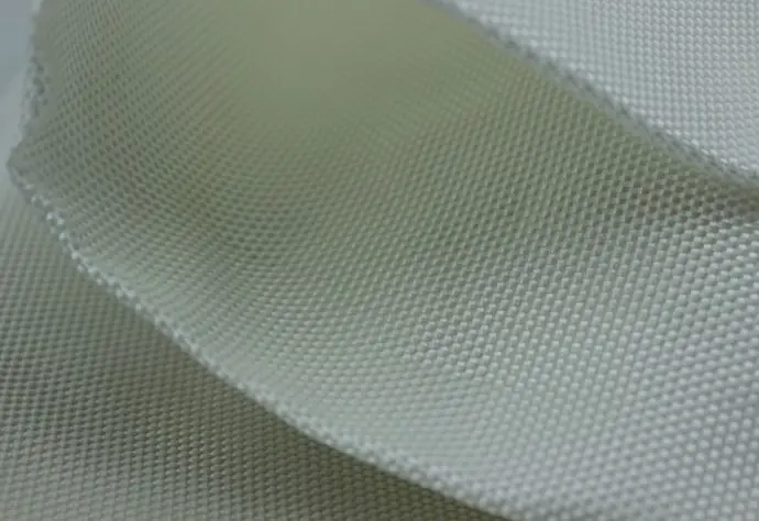 Vải Địa Kỹ Thuật 200kN/m gia cường khối đắp nền đất mới