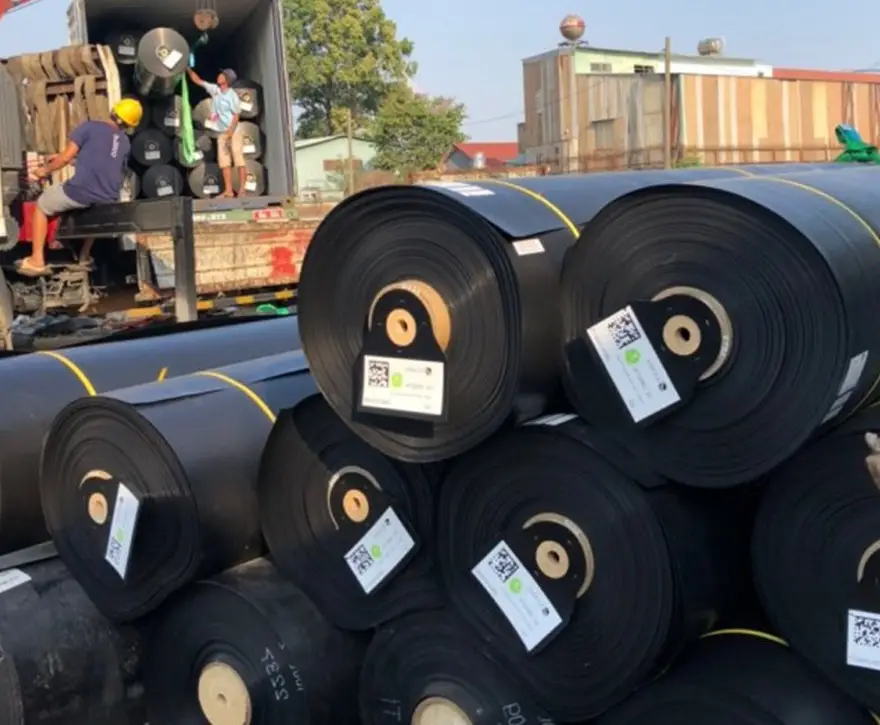 Bạt HDPE 0.3 mm – Giải pháp chống thấm tối ưu cho ngành thủy sản và xây dựng