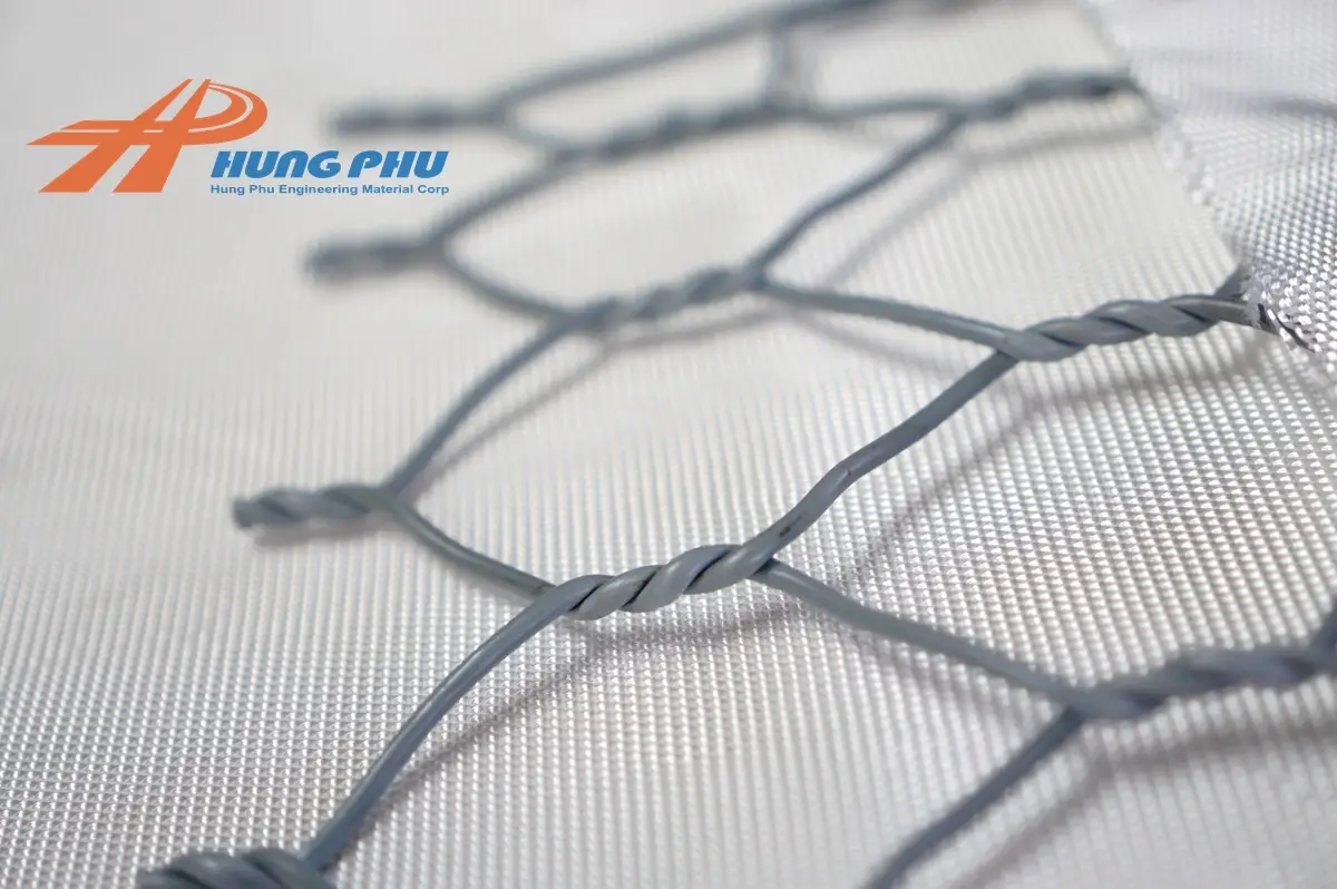 Vải địa kỹ thuật dệt cường độ cao TenCate Mirafi® PET - Giải pháp tối ưu cho tính ổn định nền móng