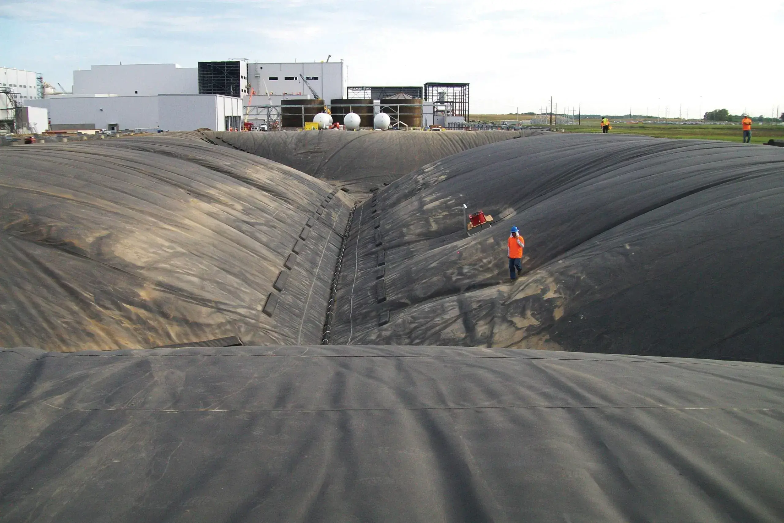 Hầm Biogas Gồm Những Gì - Khám Phá Hệ Thống Năng Lượng Xanh  Phân Bón Tự Nhiên