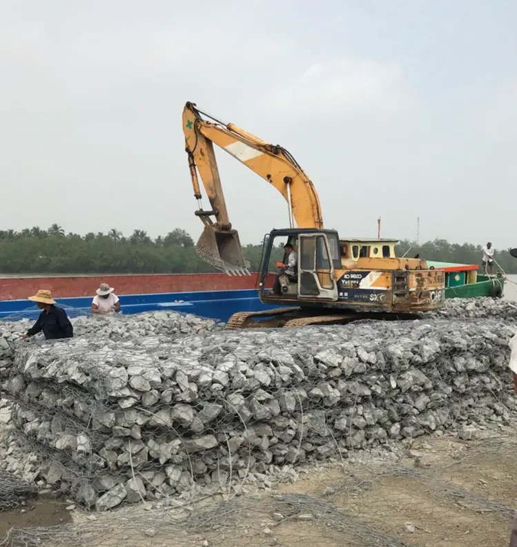 Thi công rọ đá dưới nước - Bí quyết thành công cho công trình bền vững