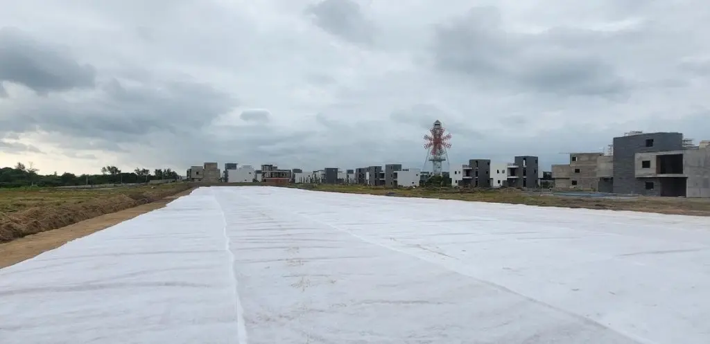 Vải Địa Kỹ Thuật R12 Bí Quyết Cho Công Trình Bền Vững - Tương Lai Xanh