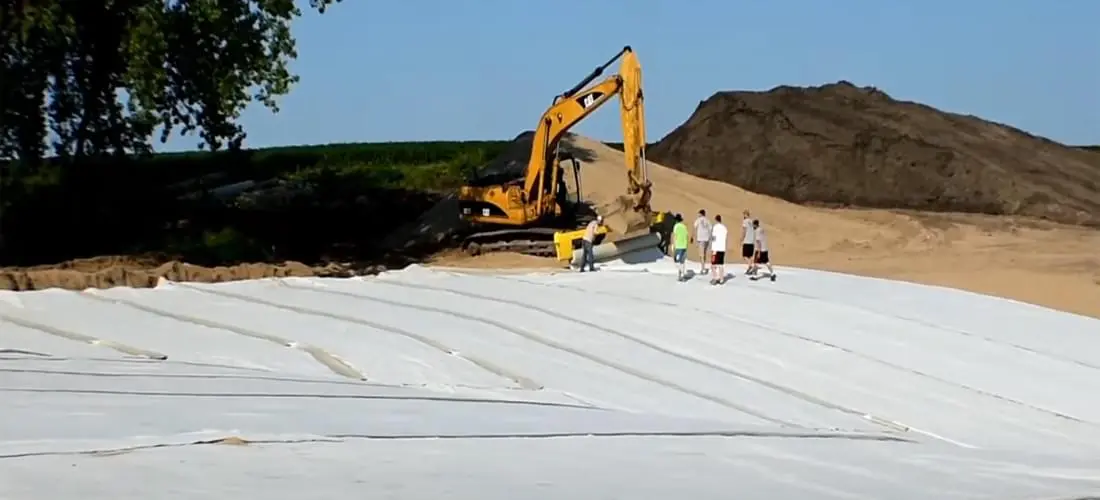 Biện Pháp Trải Vải Địa Kỹ Thuật - Nền Móng Vững Chãi Cho Công Trình Bền Vững