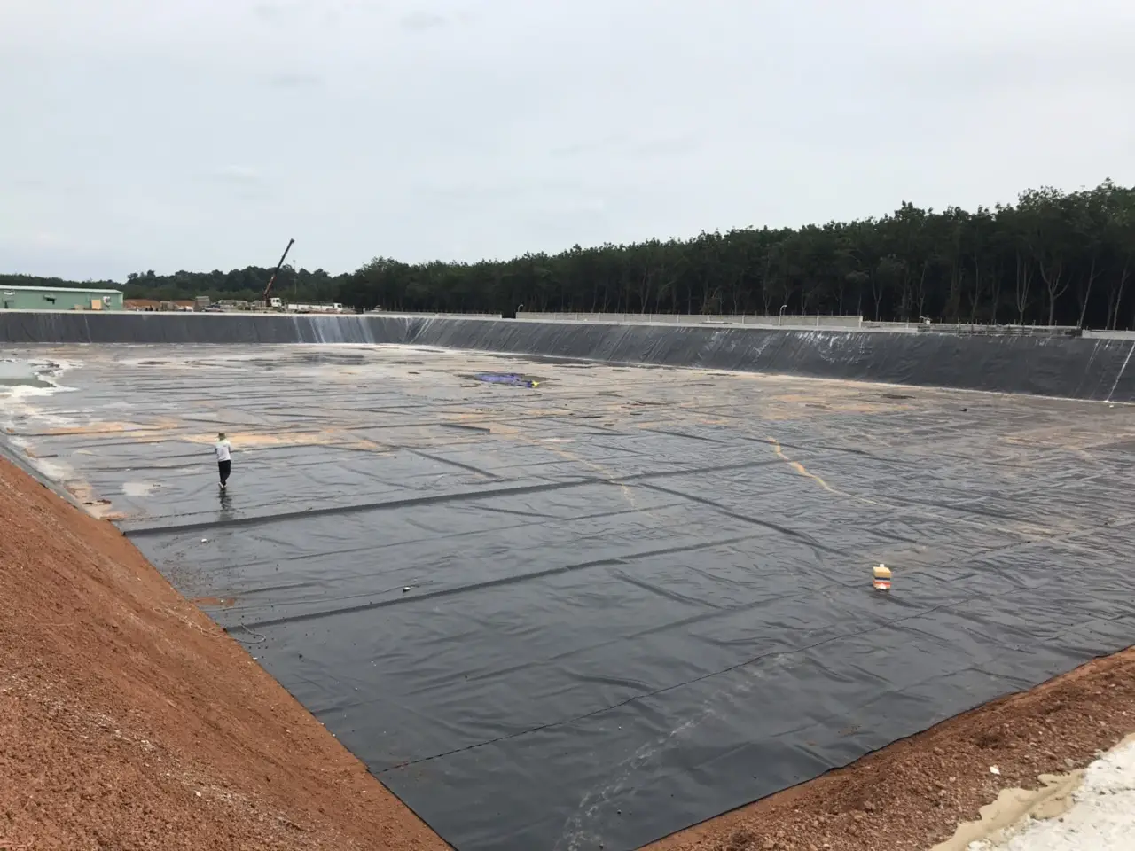 Hàn Bạt HDPE - Giải Pháp Vững Chắc Cho Mọi Công Trình Chống Thấm 11 Hàn Bạt HDPE - Giải Pháp Vững Chắc Cho Mọi Công Trình Chống Thấm