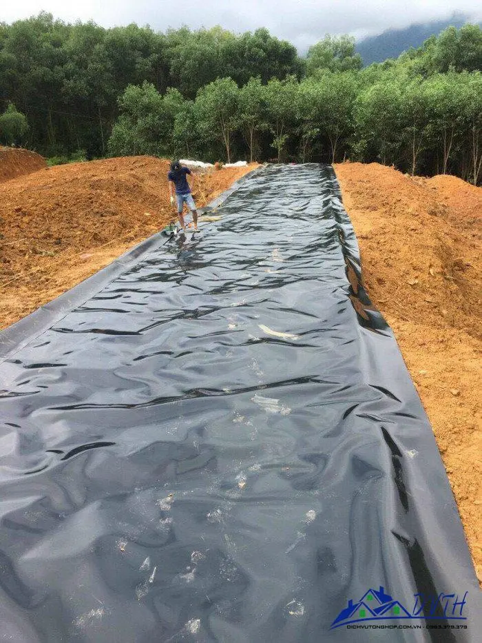 Thi Công Màng HDPE - Bí Quyết Vàng Cho Công Trình Bền Vững