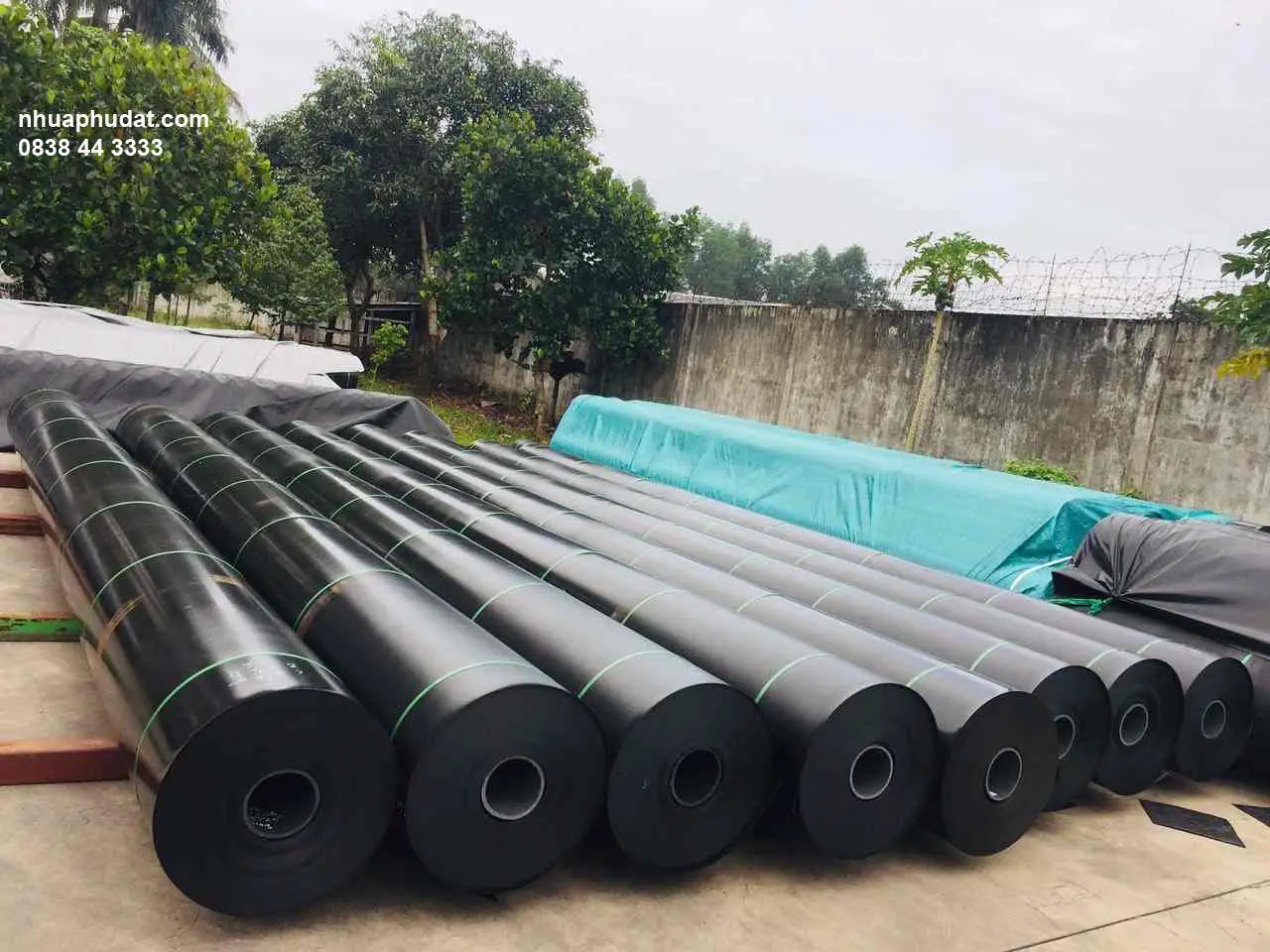 Bạt HDPE Bán Lẻ - Ứng Dụng Vượt Trội Cho Mọi Công Trình
