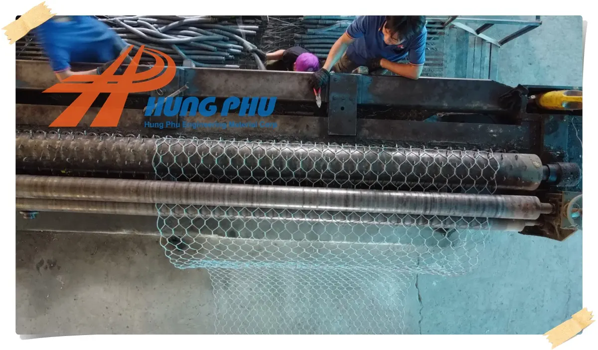 So Sánh Rọ Đá Bọc Nhựa PVC vs Mạ Kẽm - Chọn Giải Pháp Nào Cho Công Trình Bền Vững?