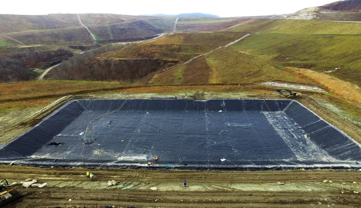 Bạt Lót Chống Thấm - Giải Pháp Đa Năng Bảo Vệ Mọi Công Trình