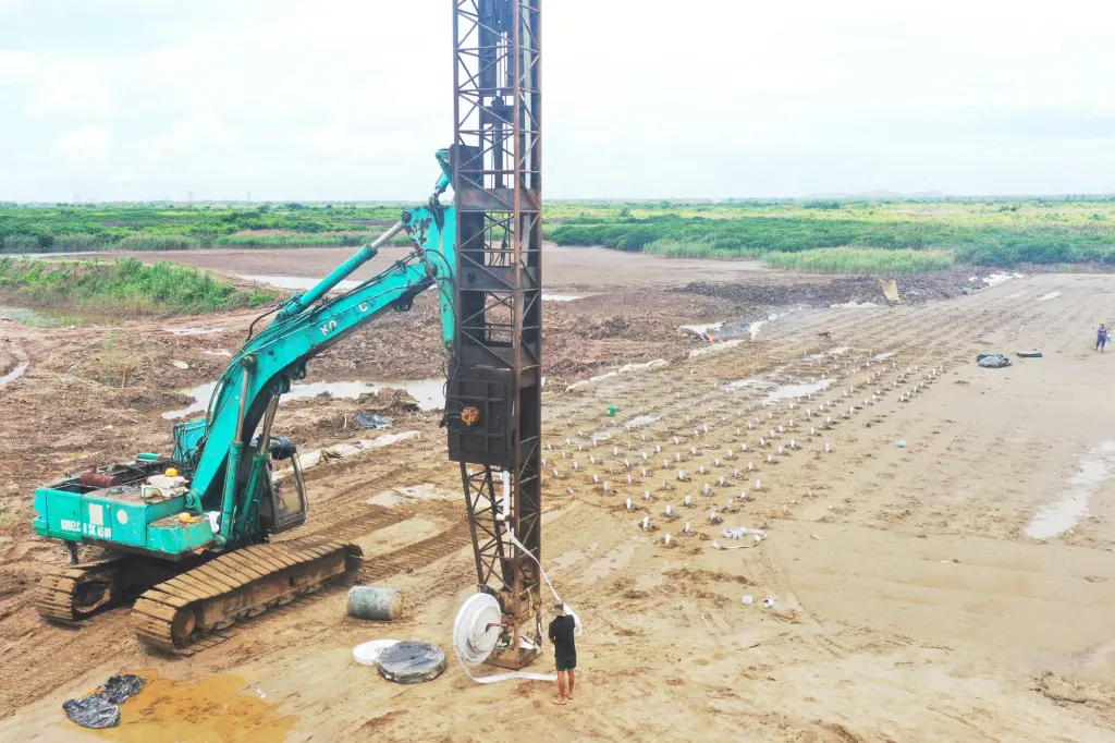 Bấc Thấm Đứng - Giải Pháp Cứu Cánh Nền Đất Yếu Trong Xây Dựng