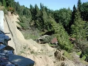 Xói mòn - Hiểm họa thầm lặng - Giải pháp bền vững cho hạ tầng