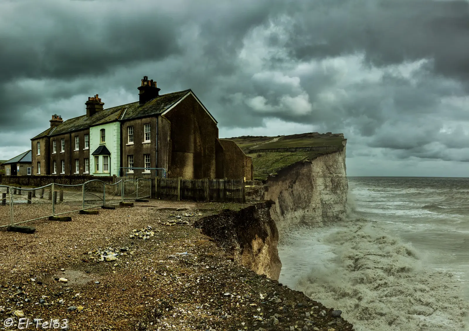 Xói mòn - Hiểm họa thầm lặng - Giải pháp bền vững cho hạ tầng