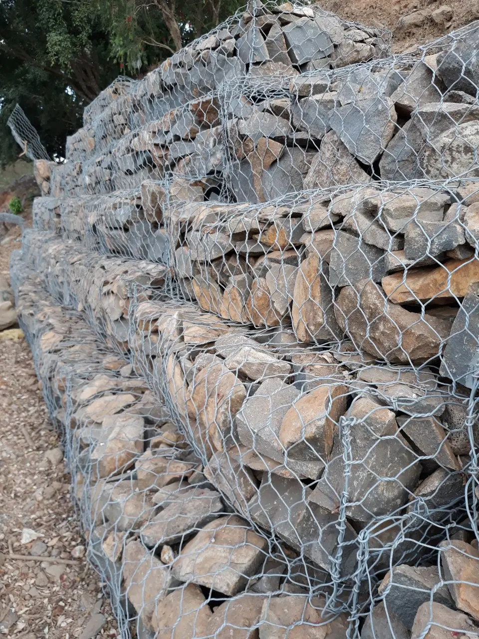 Khi nào cần sử dụng vải địa kỹ thuật trong rọ đá? - Giải pháp bền vững! 16 Khi nào cần sử dụng vải địa kỹ thuật trong rọ đá? - Giải pháp bền vững!