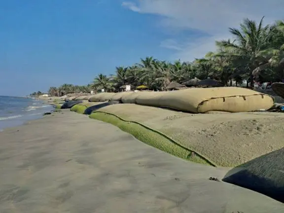 Ứng dụng ống địa kỹ thuật - Giải pháp xanh cho bờ biển