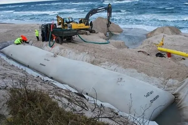 Ứng Dụng Ống Địa Kỹ Thuật - Giải Pháp Chắn Sóng Bền Vững