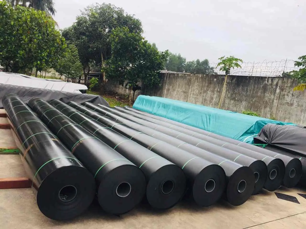 Màng chống thấm HDPE tính toán hệ số thấm nước - Giải pháp cho công trình bền vững