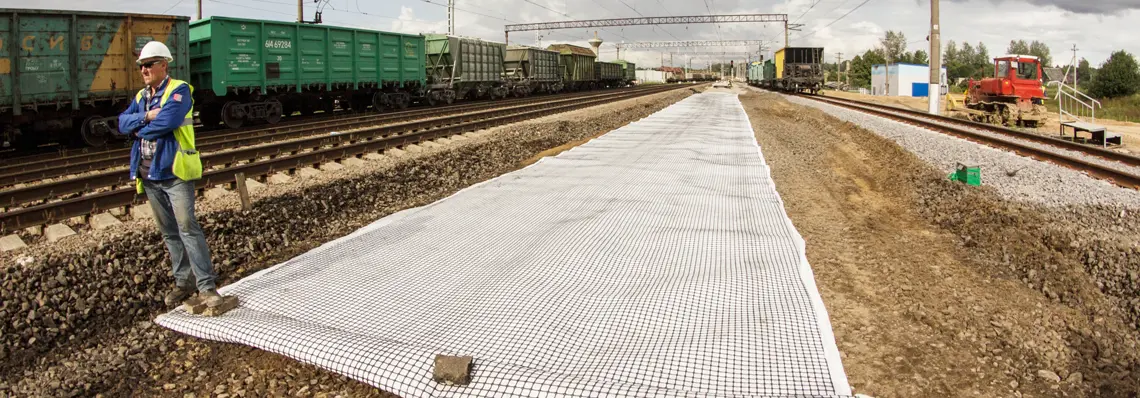 Ứng dụng vải địa kỹ thuật không dệt trong nền đường đắp cao