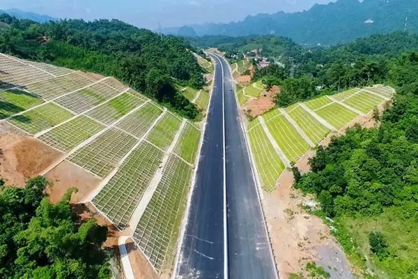 Công Trình Đất Rọ Đá - Giải Pháp Xây Dựng Bền Vững