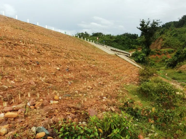 Công Trình Đất Rọ Đá - Giải Pháp Xây Dựng Bền Vững