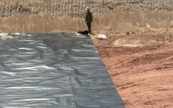 Thi Công HDPE – Chồng Mí Chuẩn, Vững Bền Công Trình!