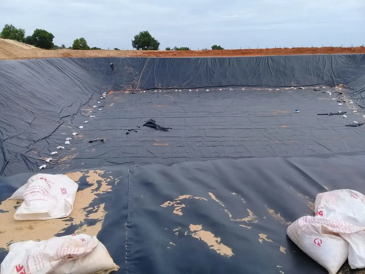 Bạt HDPE- Hàn Thử Kỹ Càng, An Tâm Công Trình