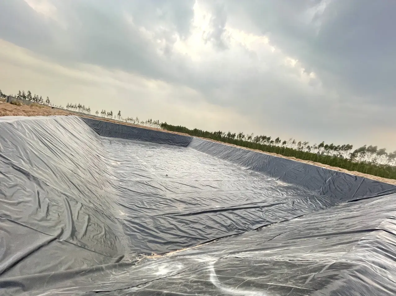 Bạt HDPE cho hồ điều hòa nước - Giải pháp tối ưu cho quản lý tài nguyên nước