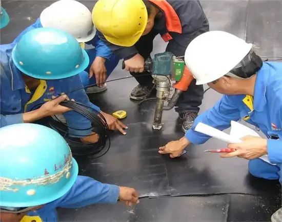 Thi công màng HDPE - Giải pháp chống thấm toàn diện, bền vững