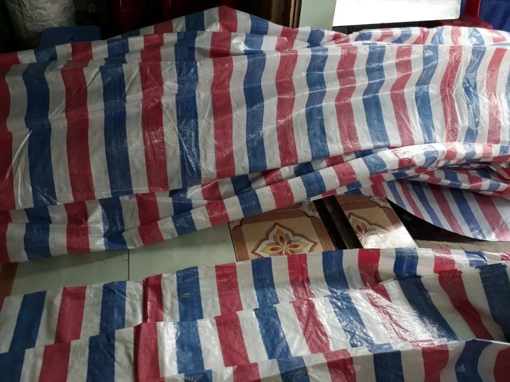 Bạt lót sàn đổ bê tông màu trắng - Sản phẩm không thể thiếu trong ngành xây dựng hiện đại