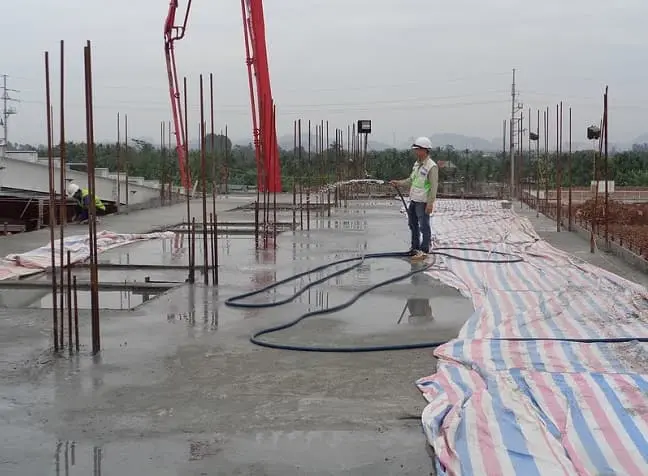Bạt lót sàn đổ bê tông - Giải pháp tối ưu cho chất lượng công trình