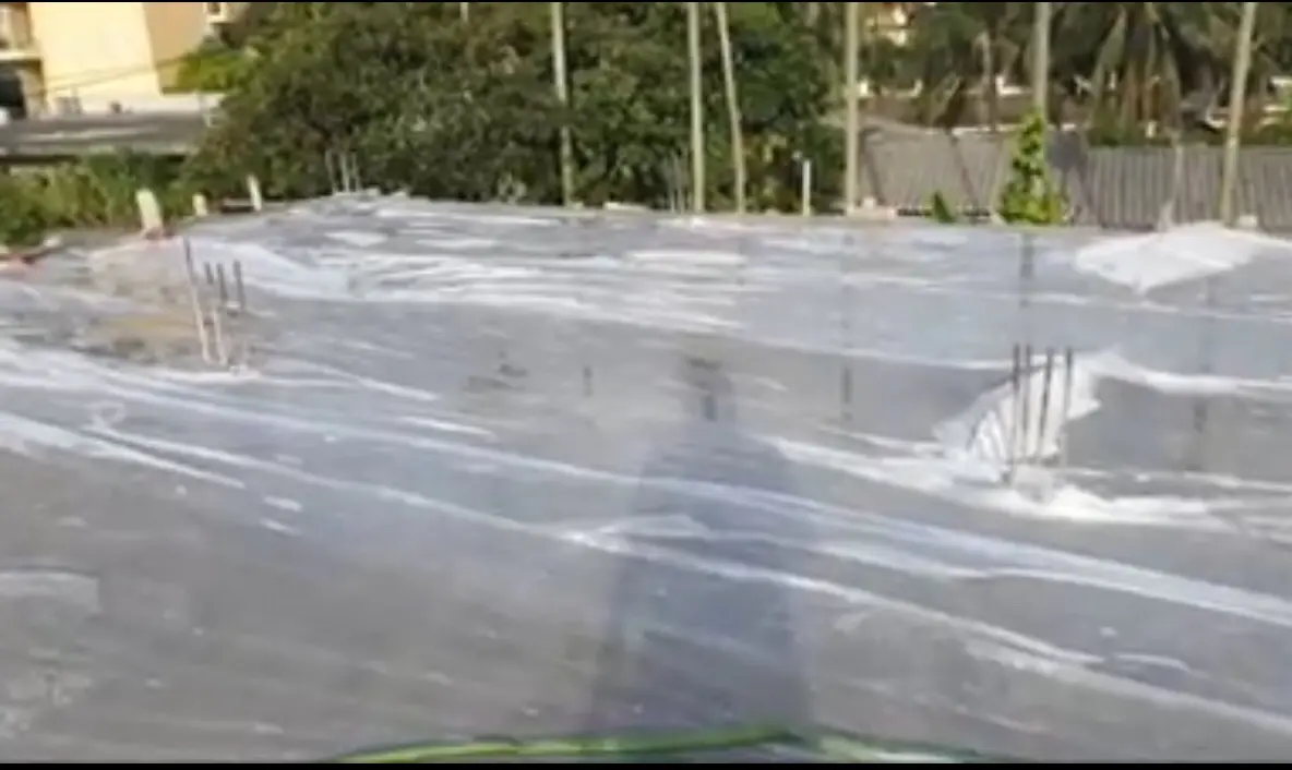 Ưu Điểm Của Việc Sử Dụng Bạt Trải Nền Trong Thi Công